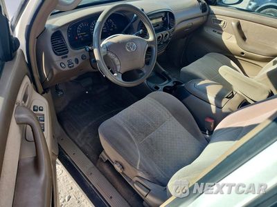Zdjęcie 8 z 12 samochodu: 2004 TOYOTA TUNDRA SR5 VIN:5TBDT44154S436244 - miniatura