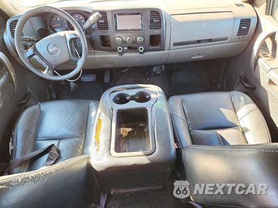 Zdjęcie 8 z 12 samochodu: 2013 GMC SIERRA C1500 SL VIN:3GTP1UEA1DG106933 - miniatura