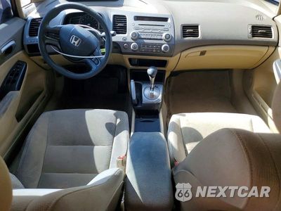 Zdjęcie 8 z 12 samochodu: 2006 HONDA CIVIC LX VIN:1HGFA16566L113587 - miniatura