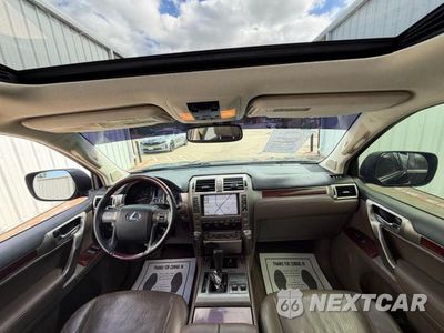 Zdjęcie 9 z 14 samochodu: 2013 LEXUS GX 460 VIN:JTJBM7FX6D5055360 - miniatura