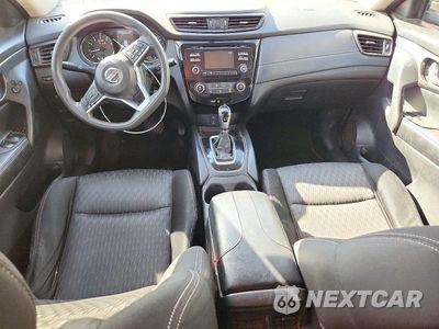 Zdjęcie 8 z 13 samochodu: 2017 NISSAN ROGUE S VIN:JN8AT2MT8HW382755 - miniatura