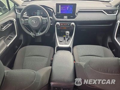 Zdjęcie 8 z 14 samochodu: 2025 TOYOTA RAV4 HYBRID XLE VIN:4T3RWRFV5SU169023 - miniatura