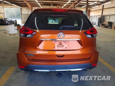 Zdjęcie 6 z 13 samochodu: 2017 NISSAN ROGUE S VIN:5N1AT2MT3HC787169 - miniatura