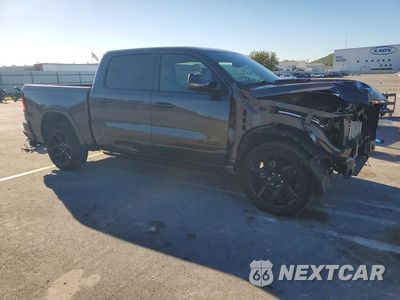 Czwarte zdjęcie samochodu z boku: 2025 RAM 1500 LARAMIE VIN:1C6SRFJP7SN767077 - miniatura