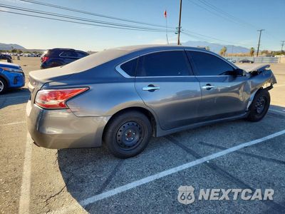 Trzecie zdjęcie samochodu z tyłu: 2015 NISSAN ALTIMA 2.5 S VIN:1N4AL3AP5FN328346 - miniatura