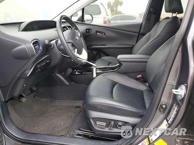 Zdjęcie 7 z 12 samochodu: 2017 TOYOTA PRIUS FOUR TOURING VIN:JTDKARFU7H3033754 - miniatura