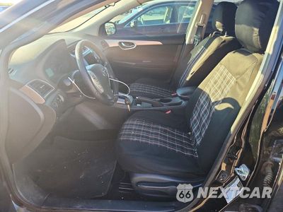 Zdjęcie 7 z 12 samochodu: 2015 NISSAN SENTRA S VIN:3N1AB7AP0FY373432 - miniatura