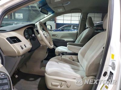 Zdjęcie 7 z 13 samochodu: 2011 TOYOTA SIENNA LE VIN:5TDKK3DC8BS032137 - miniatura