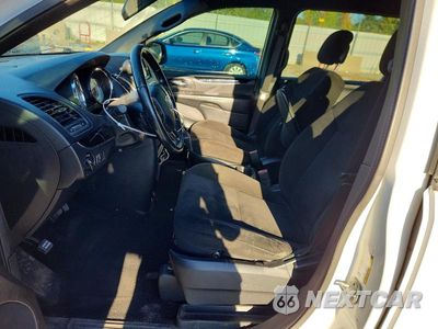 Zdjęcie 7 z 13 samochodu: 2016 DODGE GRAND CARAVAN SE VIN:2C4RDGBGXGR170512 - miniatura