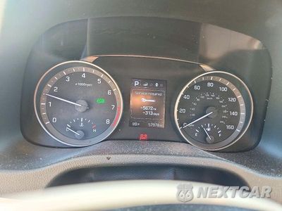 Zdjęcie 9 z 12 samochodu: 2018 HYUNDAI ELANTRA SEL VIN:5NPD84LF5JH386565 - miniatura