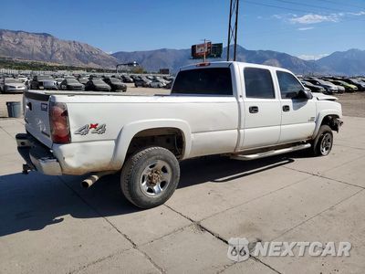 Trzecie zdjęcie samochodu z tyłu: 2004 CHEVROLET 3500 VIN:1GCHK33284F211199 - miniatura
