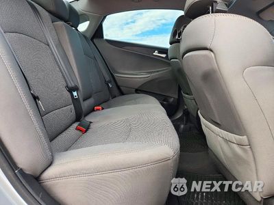 Zdjęcie 10 z 12 samochodu: 2012 HYUNDAI SONATA GLS VIN:5NPEB4AC2CH421144 - miniatura