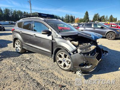 Czwarte zdjęcie samochodu z boku: 2019 FORD ESCAPE TITANIUM VIN:1FMCU9J95KUA42416 - miniatura