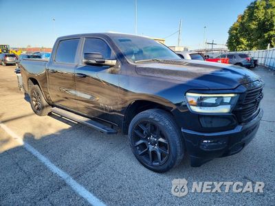 Czwarte zdjęcie samochodu z boku: 2023 RAM 1500 LARAMIE VIN:1C6SRFJT9PN500804 - miniatura