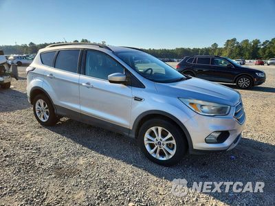 Czwarte zdjęcie samochodu z boku: 2018 FORD ESCAPE SE VIN:1FMCU9GD9JUA11762 - miniatura