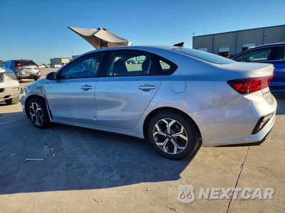 Drugie zdjęcie samochodu z przodu: 2021 KIA FORTE LXS VIN:3KPF24AD0ME377096 - miniatura