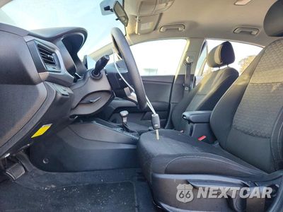 Zdjęcie 7 z 12 samochodu: 2021 KIA RIO S VIN:3KPA24ADXME423222 - miniatura