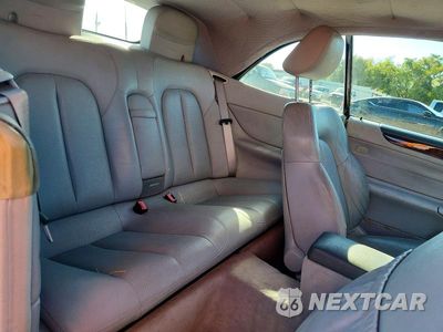 Zdjęcie 10 z 13 samochodu: 2000 MERCEDES-BENZ CLK 320 VIN:WDBLK65GXYT053913 - miniatura
