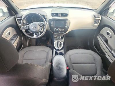 Zdjęcie 8 z 12 samochodu: 2019 KIA SOUL + VIN:KNDJP3A58K7641290 - miniatura