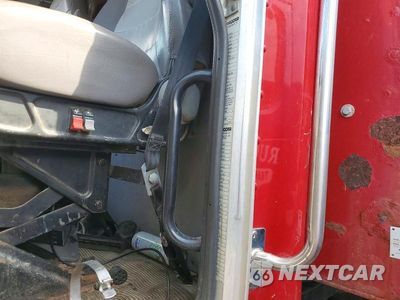 Zdjęcie 12 z 13 samochodu: 2016 PETERBILT 348 DUMP TRUCK VIN:2NP3LJ9X5GM346299 - miniatura