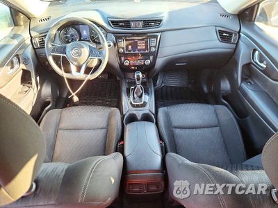 Zdjęcie 8 z 13 samochodu: 2019 NISSAN ROGUE SV VIN:KNMAT2MV2KP524886 - miniatura