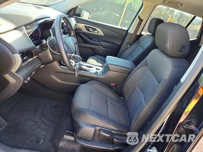 Zdjęcie 7 z 13 samochodu: 2020 CHEVROLET TRAVERSE LS VIN:1GNERFKW6LJ187878 - miniatura
