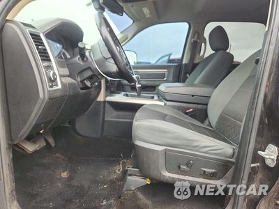 Zdjęcie 7 z 12 samochodu: 2017 RAM 1500 SLT VIN:1C6RR6LT8HS513428 - miniatura