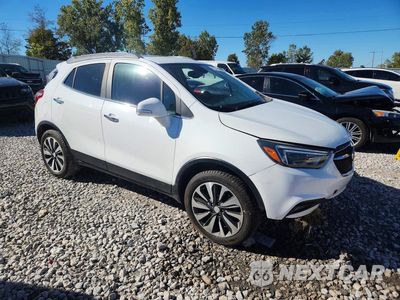 Czwarte zdjęcie samochodu z boku: 2018 BUICK ENCORE ESSENCE VIN:KL4CJCSB4JB629643 - miniatura