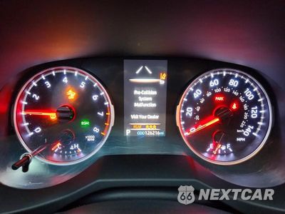 Zdjęcie 9 z 14 samochodu: 2019 TOYOTA RAV4 XLE VIN:JTMP1RFV5KD036801 - miniatura