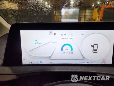 Zdjęcie 9 z 13 samochodu: 2023 KIA EV6 WIND VIN:KNDC34LA2P5612598 - miniatura