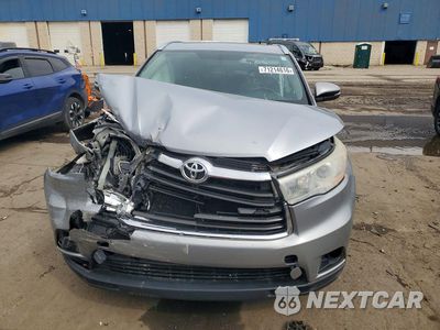 Piąte zdjęcie samochodu w środku: 2014 TOYOTA HIGHLANDER XLE VIN:5TDJKRFH4ES066037 - miniatura