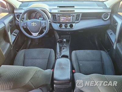 Zdjęcie 8 z 13 samochodu: 2016 TOYOTA RAV4 LE VIN:2T3BFREV9GW428882 - miniatura