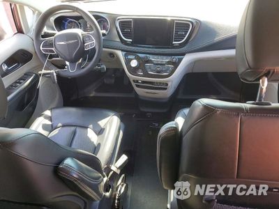 Zdjęcie 8 z 13 samochodu: 2023 CHRYSLER PACIFICA TOURING L VIN:2C4RC1BG0PR568635 - miniatura