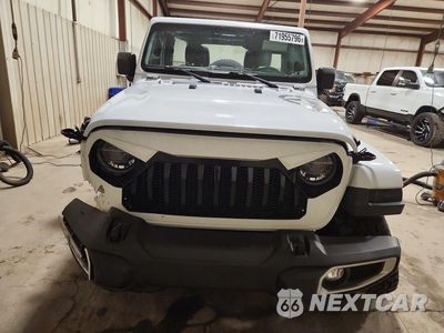 Piąte zdjęcie samochodu w środku: 2021 JEEP WRANGLER UNLIMITED SAHARA VIN:1C4HJXEN7MW645986 - miniatura