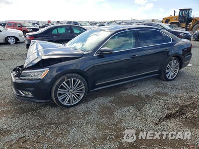 2017 VOLKSWAGEN PASSAT SEL PREMIUM 1VWCT7A31HC021730 - główne zdjęcie licytacji z USA - miniatura
