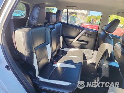 Zdjęcie 11 z 13 samochodu: 2017 TOYOTA RAV4 LE VIN:JTMBFREV7HJ171429 - miniatura