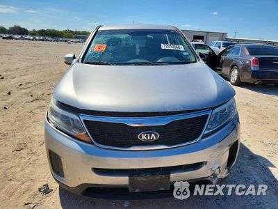 Piąte zdjęcie samochodu w środku: 2015 KIA SORENTO LX VIN:5XYKT3A67FG580838 - miniatura