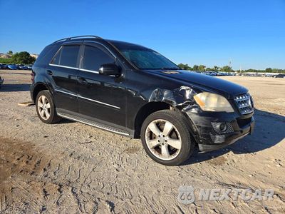 Czwarte zdjęcie samochodu z boku: 2011 MERCEDES-BENZ ML 350 4MATIC VIN:4JGBB8GB6BA730819 - miniatura