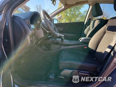 Zdjęcie 7 z 13 samochodu: 2017 HONDA HR-V EX VIN:3CZRU6H56HM731906 - miniatura