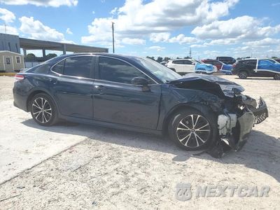 Czwarte zdjęcie samochodu z boku: 2020 TOYOTA CAMRY SE VIN:4T1M11AK5LU320086 - miniatura
