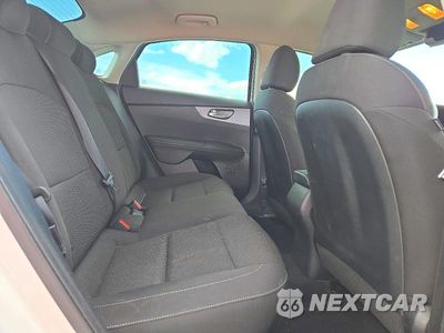 Zdjęcie 10 z 13 samochodu: 2020 KIA FORTE LXS VIN:3KPF24AD9LE166722 - miniatura