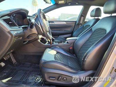 Zdjęcie 7 z 12 samochodu: 2019 HYUNDAI SONATA SPORT VIN:5NPE34AFXKH780361 - miniatura