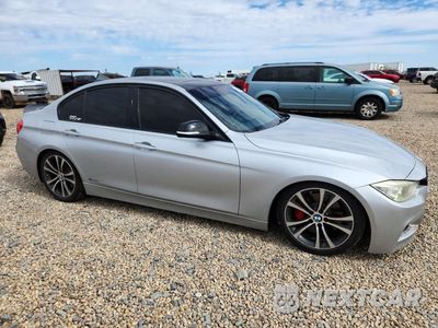 Czwarte zdjęcie samochodu z boku: 2013 BMW 335 I VIN:WBA3A9C59DF474924 - miniatura