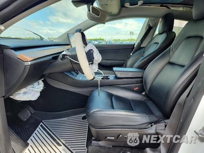 Zdjęcie 7 z 12 samochodu: 2021 TESLA MODEL Y VIN:5YJYGAED1MF210792 - miniatura