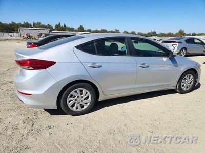 Trzecie zdjęcie samochodu z tyłu: 2017 HYUNDAI ELANTRA SE VIN:5NPD74LF0HH097512 - miniatura