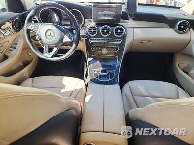 Zdjęcie 8 z 12 samochodu: 2017 MERCEDES-BENZ C 300 4MATIC VIN:55SWF4KB5HU207669 - miniatura