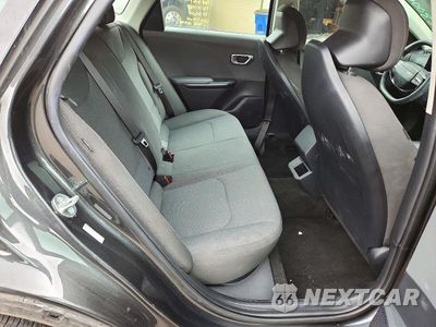 Zdjęcie 10 z 13 samochodu: 2025 KIA K4 LXS VIN:3KPFT4DEXSE070386 - miniatura
