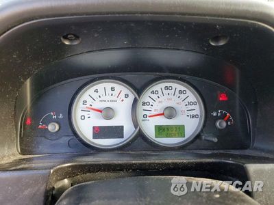 Zdjęcie 9 z 13 samochodu: 2005 FORD ESCAPE VIN:1FMYU92Z75DA03836 - miniatura