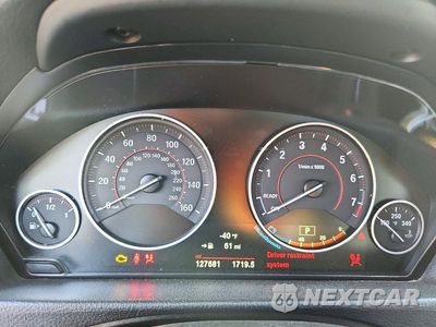 Zdjęcie 9 z 13 samochodu: 2017 BMW 330 I VIN:WBA8B9G56HNU09571 - miniatura