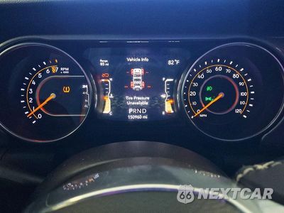 Zdjęcie 9 z 14 samochodu: 2018 JEEP WRANGLER UNLIMITED SAHARA VIN:1C4HJXEG2JW323527 - miniatura
